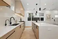 1 3639 E 46TH AVENUE - thumbnail 4