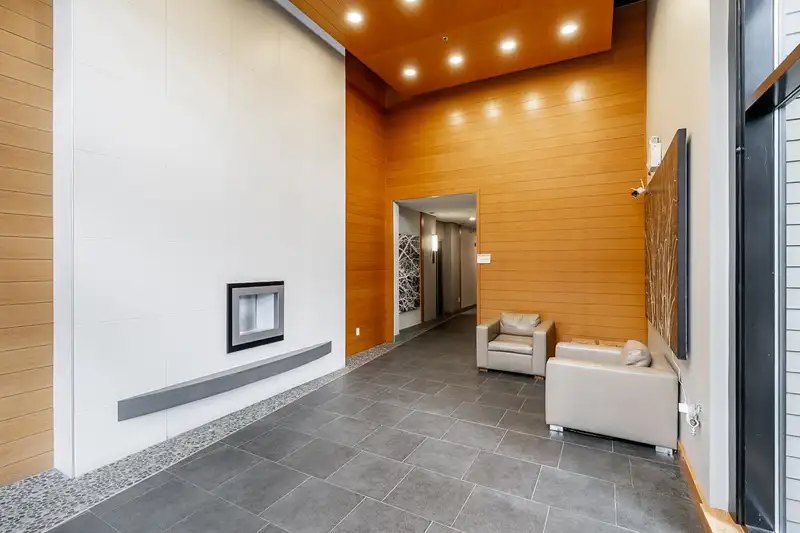 112 5779 BIRNEY AVENUE - photo 2 of 35