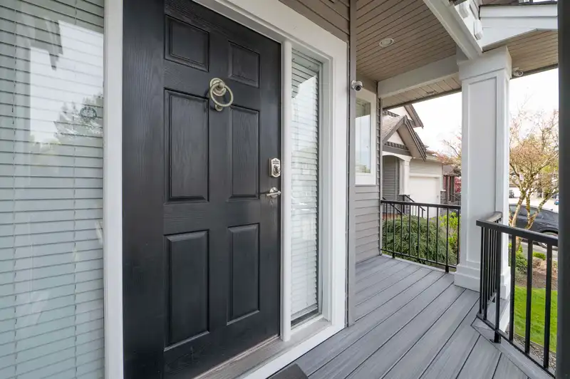 21670 89 AVENUE - photo 2 of 39
