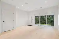 1 2539 GRANT AVENUE - thumbnail 3
