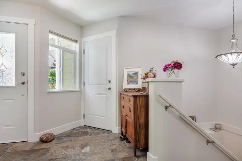 15 12710 LAGOON ROAD - photo 3 of 32