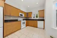 507 2800 CHESTERFIELD AVENUE - thumbnail 12