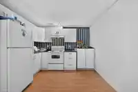 9416 163A STREET - thumbnail 24