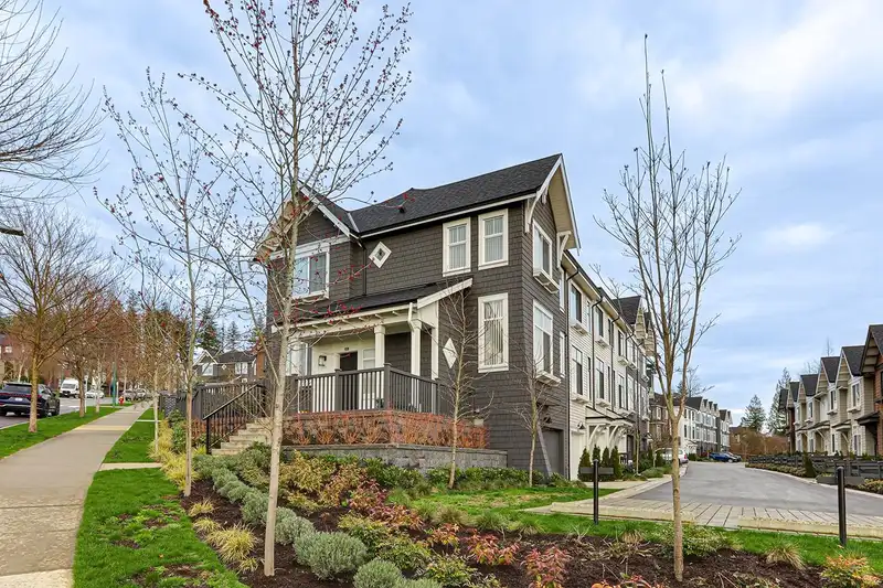 184 1331 OLMSTED STREET - photo 4 of 31