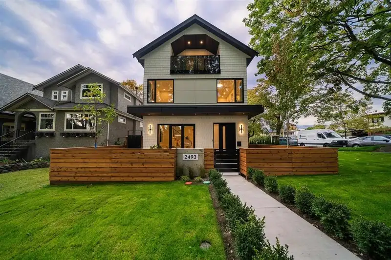 2493 ETON STREET - photo 2 of 39