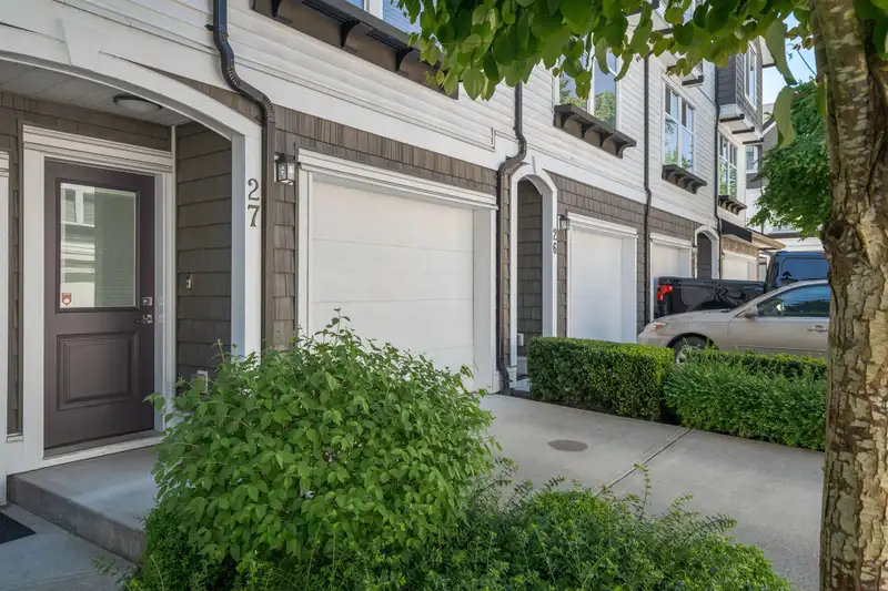 27 14271 60 AVENUE - photo 4 of 28