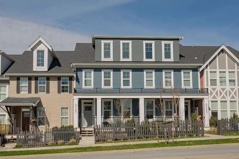 20183 83 AVENUE - photo 2 of 40