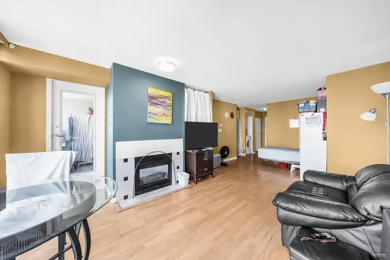 1403 4888 HAZEL STREET - photo 2 of 27