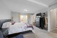 2096 MARTENS STREET - thumbnail 18