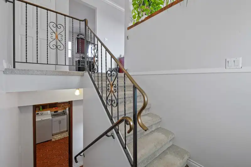 2096 MARTENS STREET - photo 3 of 40