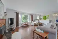 2096 MARTENS STREET - thumbnail 4