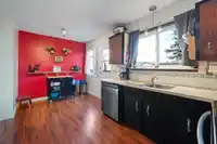 2096 MARTENS STREET - thumbnail 10
