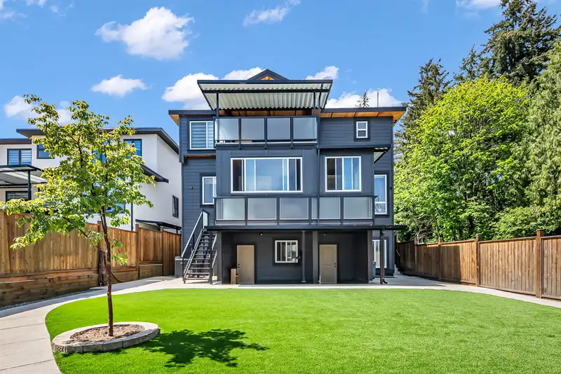 5952 136A STREET - photo 3 of 40