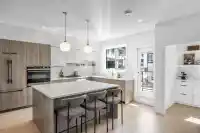 15 5993 143 STREET - thumbnail 2