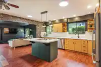 4641 GERRANS BAY ROAD - thumbnail 6