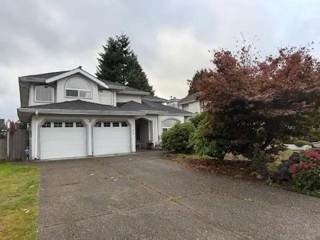 15780 99A AVENUE - photo 1 of 40