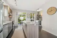42 1305 SOBALL STREET - thumbnail 9