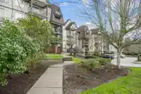 421 12083 92A AVENUE - thumbnail 1