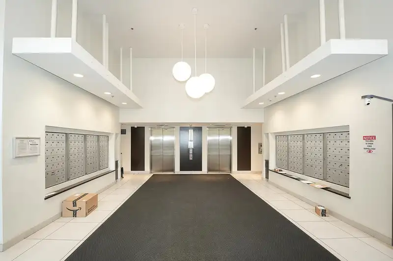1808 3660 VANNESS AVENUE - photo 2 of 18