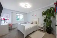 8121 210A STREET - thumbnail 25