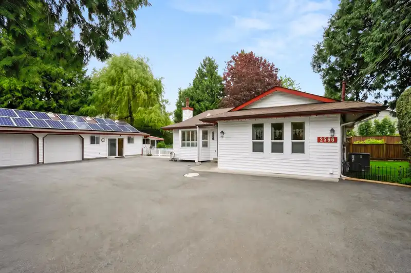 2566 126TH STREET - photo 2 of 39