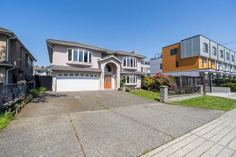 7865 16TH AVENUE - photo 3 of 40