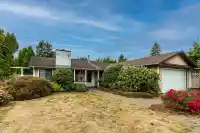 5731 172B STREET - thumbnail 1
