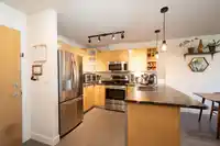 312 3136 ST JOHNS STREET - thumbnail 3