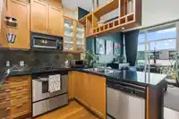 520 8988 HUDSON STREET - thumbnail 13