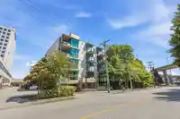 520 8988 HUDSON STREET - thumbnail 3