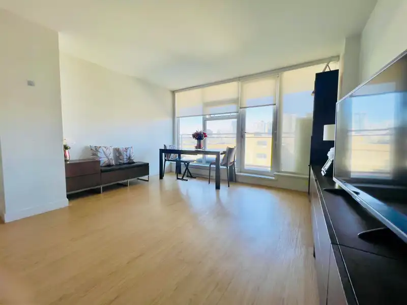 802 188 KEEFER STREET - photo 3 of 23