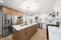 2451 GROSVENOR PLACE - thumbnail 7