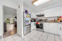 14 7831 GARDEN CITY ROAD - thumbnail 13