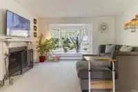 12 1140 FALCON DRIVE - thumbnail 3