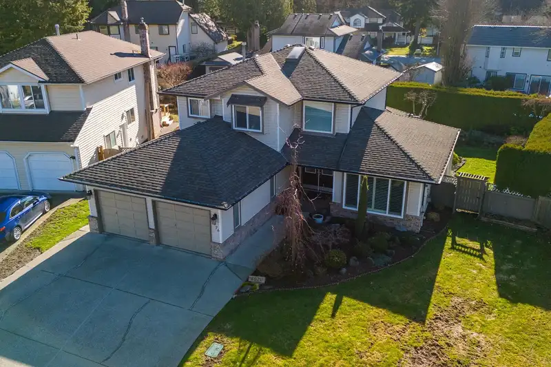 5976 SOUTHPARK GROVE - photo 1 of 40