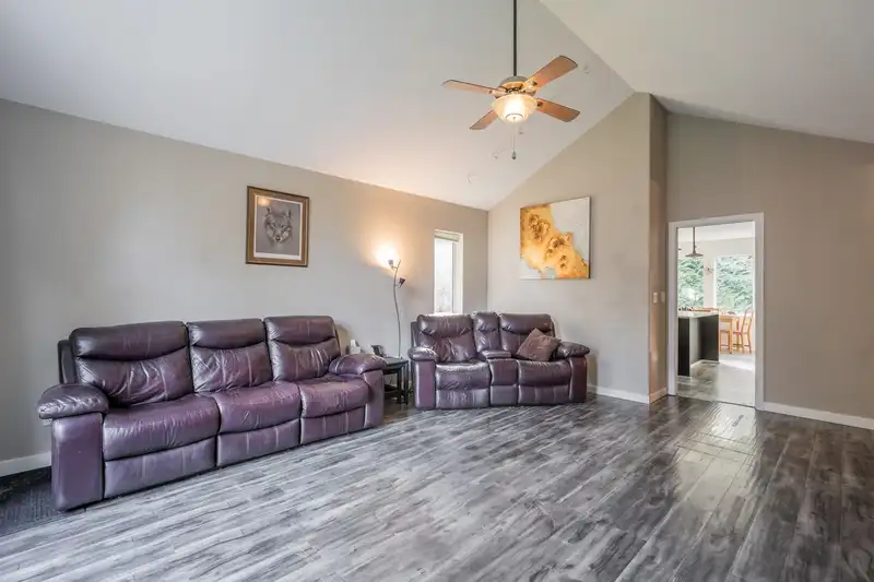8967 EMIRY STREET - photo 4 of 40
