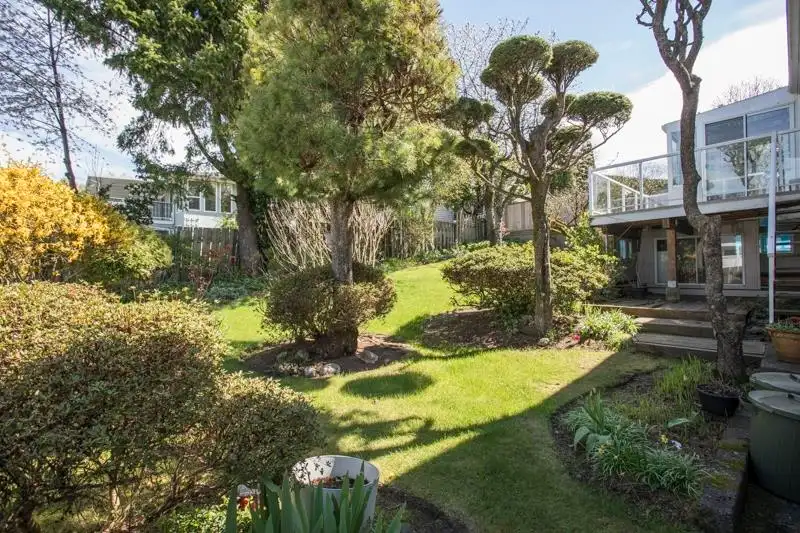 1470 JUNE CRESCENT - photo 2 of 37