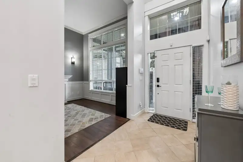 6813 197 STREET - photo 3 of 40