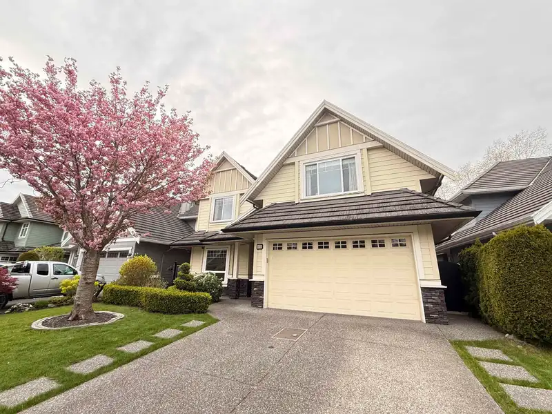 5835 FAIR WYND - photo 1 of 22