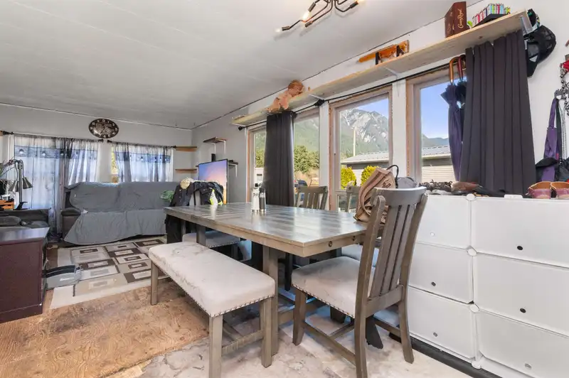 111 65367 KAWKAWA LAKE ROAD - photo 3 of 27