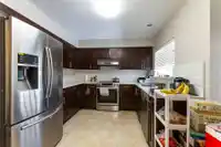 7643 SELKIRK STREET - thumbnail 4