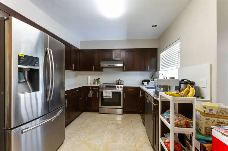 7643 SELKIRK STREET - photo 4 of 26