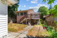 7643 SELKIRK STREET - thumbnail 8