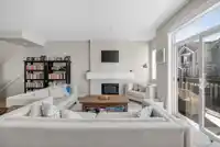 5 7169 208A STREET - thumbnail 6