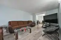 14346 68B AVENUE - thumbnail 4