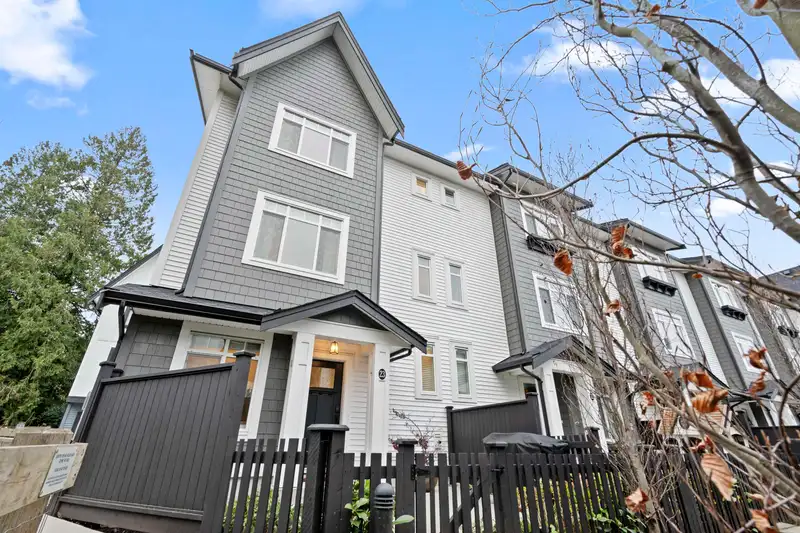 23 6897 201 STREET - photo 1 of 39