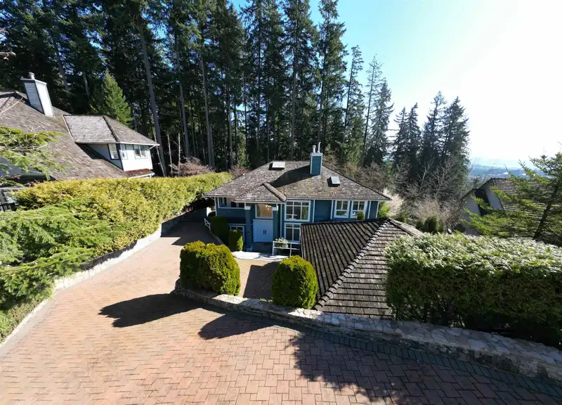 3866 MICHENER WAY - photo 2 of 38