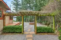 1309 OCEANVIEW ROAD - thumbnail 2