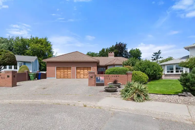 6958 COACH LAMP DRIVE - photo 1 of 40