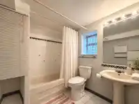 4238 PRICE CRESCENT - thumbnail 13